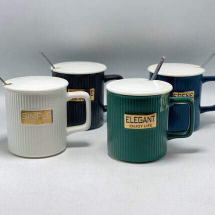 Mug avec couvercle & cuillère