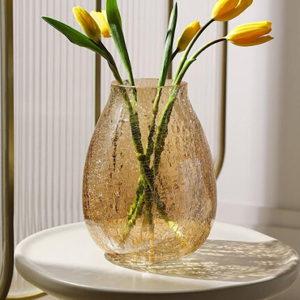 Vase en verre glacé fissuré