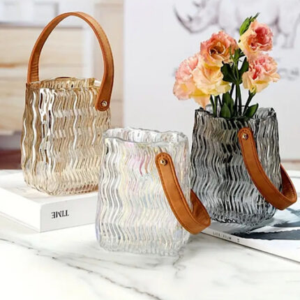 Vase transparent avec bandoulière