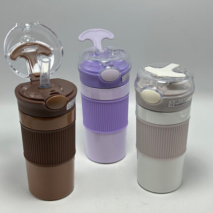 Mugs Minimalistes avec Paille