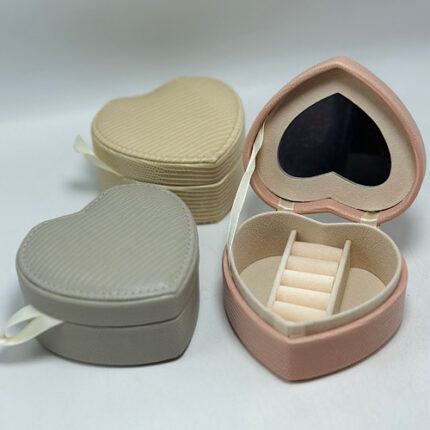 Boîte à bijoux en forme cœur