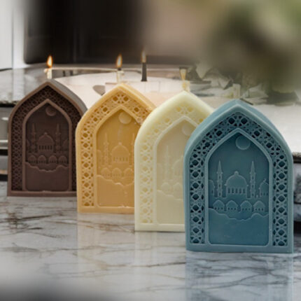 Bougie parfumée en forme de porte pointue