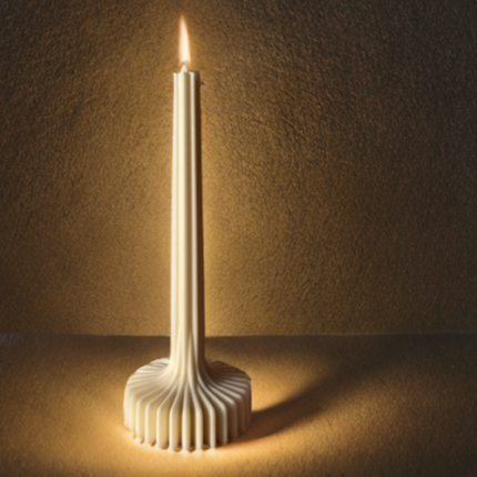 Bougie chandelle parfumée au design original avec base arrondie
