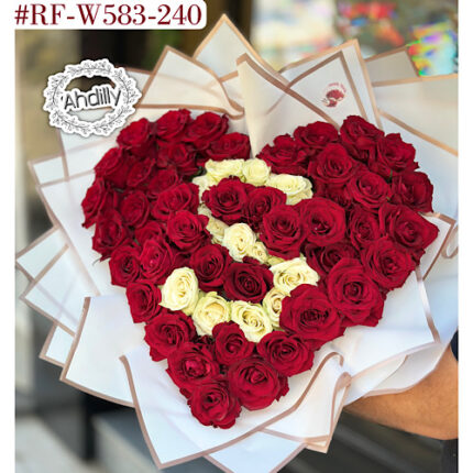 Bouquet de fleurs coeur avec lettre portatif