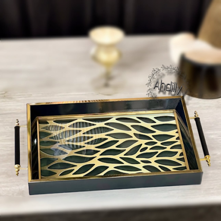 Plateau en bois raffiné noir et doré – Plateau de service et décoration élégante