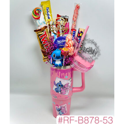 Mug cadeau avec chocolats, bonbons et porteclé